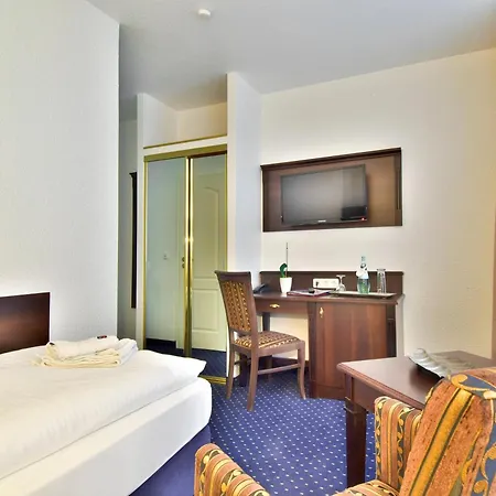 Promenadenhotel Admiral 4*