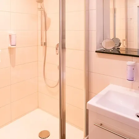 Promenadenhotel Admiral Hotel 4*