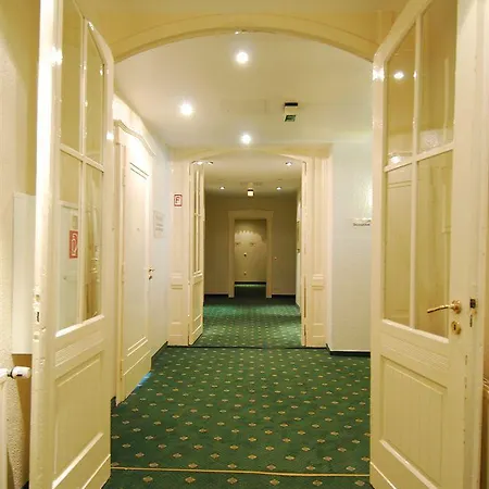 Promenadenhotel Admiral Херингсдорф