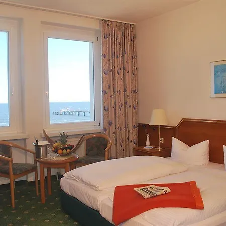 Отель Promenadenhotel Admiral 4*