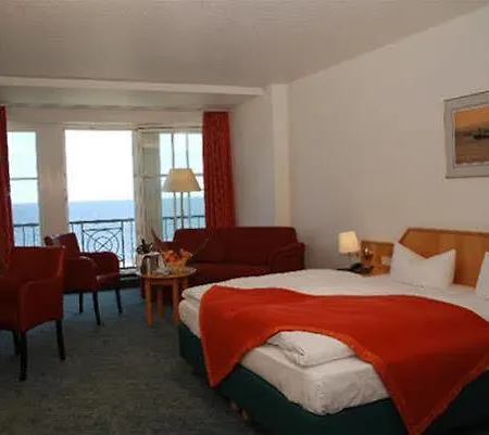 Promenadenhotel Admiral Отель